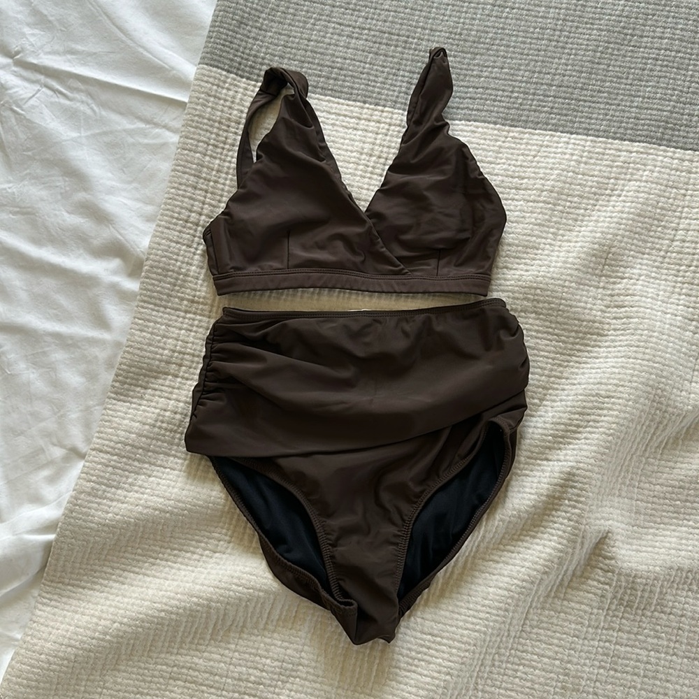 HAKEA Brown Bikini Set